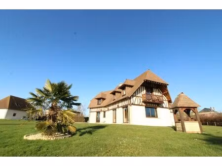 demeure de ville et village