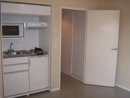 studio poitiers - de la plaine - 22.74 m2