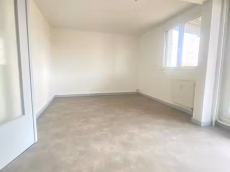 type 3 de 69 m² entièrement rénové