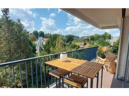 location appartement  113 m² t-4 à sèvres  2 609 €