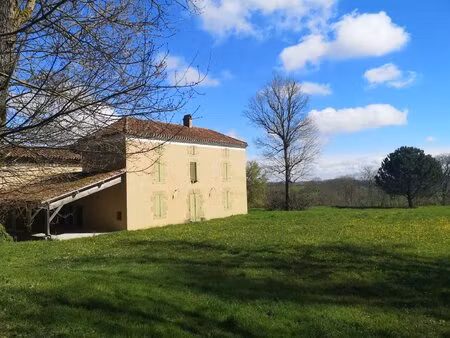 a vendre  secteur de marciac  gers: magnifique maison spacieuse de 7 chambres avec des...