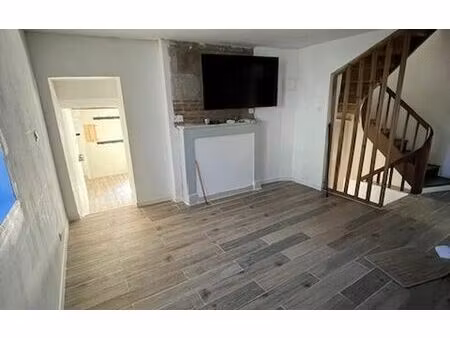 location maison  m² t-3 à exmes  730 €