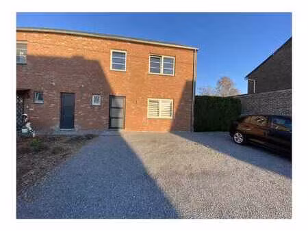 a louer maison (130 m²) 3 chambres  terrasse et jardin