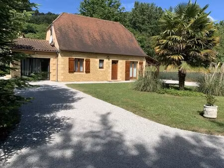 sarlat  a 5 minutes du centre-ville medieval  superbe maison moderne avec 4 chambres ...