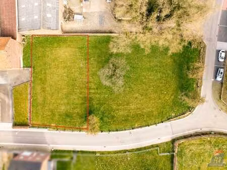 gunstig gelegen bouwgrond (ob - 6a 43ca) op 5 minuten van...