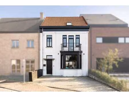 magnifique maison économe en énergie – rénovée en 2021