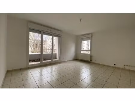 lyon 9eme-metro valmy