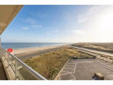 appartement met terras en open zicht op zowel zee en duinen!