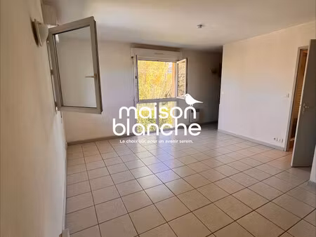 appartement t1 à louer - pessac 33600