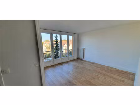 location appartement 2 pièces  41.83m²  rungis
