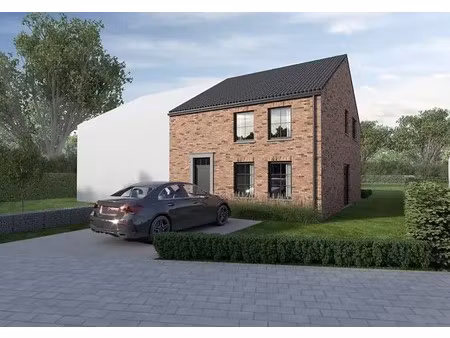 hedendaagse nieuwbouw op een gunstige locatie