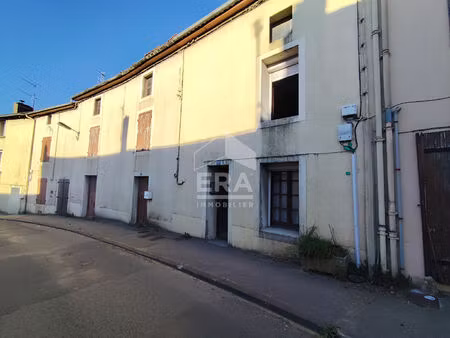 maison de ville à gencay 101m²