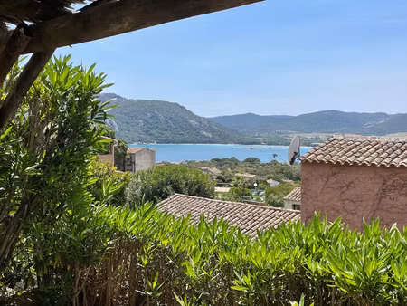 mini-villa à santa giulia  très belle vue mer et plage à pie