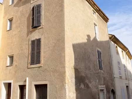 immeuble à bourg-saint-andéol (07700)