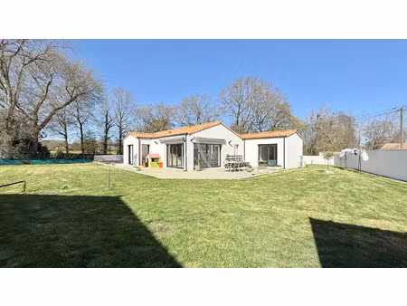 vente maison à aubigny-les-clouzeaux (85430) : à vendre / 123m² aubigny-les-clouzeaux