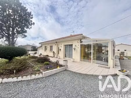 vente maison à la lande-de-fronsac (33240) : à vendre / 113m² la lande-de-fronsac