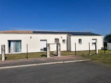 vente maison à moreilles (85450) : à vendre / 128m² moreilles