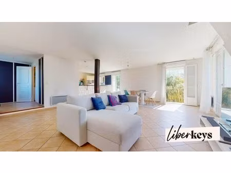 maison familiale dans un corps de ferme t5 - jardinet et parking - bernes-sur-oise