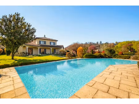 vente maison 9 pièces 239 m² tassin-la-demi-lune (69160)