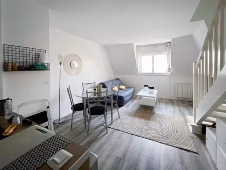 location meublée duplex 2 pièces 30 m² à deauville (14800)  786 €
