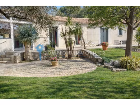 villa 7pièce(s) 4chambre(s) 154 m² cabrières (30210)