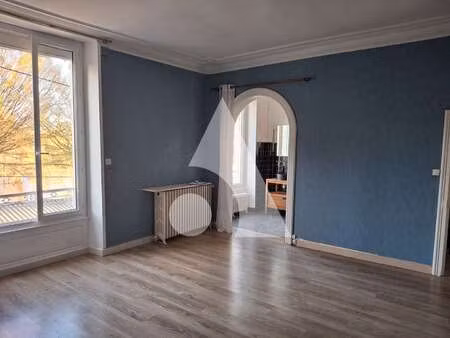 vente demeure d'exception à rochefort-sur-loire (49190) : à vendre / 250m² rochefort-sur-l