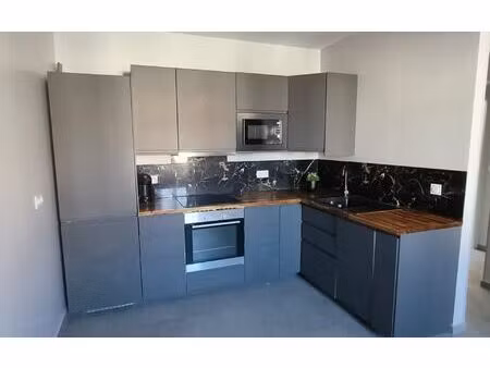 location appartement  m² t-3 à sevran  950 €