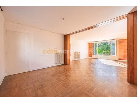 nantes - rue dobrée - appartement t3 - 80m2 habitables - terrasse 50m2 - stationnement - c