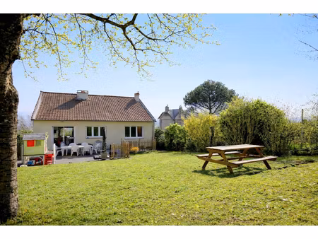 maison avec sous-sol - 3 chambres - 94 m2