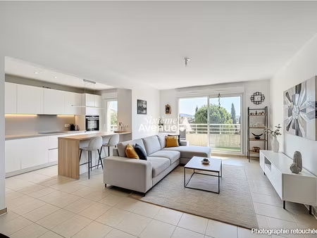 a vendre en exclusivité appartement grasse 3 pièces 57 m² - double garage et cave