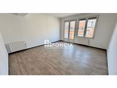 grand t3 totalement refait  plein centre ville de lens  avec balcon