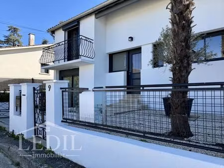 maison rénovée en centre ville avec piscine