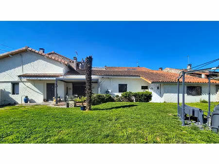 a vendre maison de charme avec jardin secteur cazeres au calme