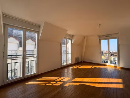 t2 place du village sucy-en-brie