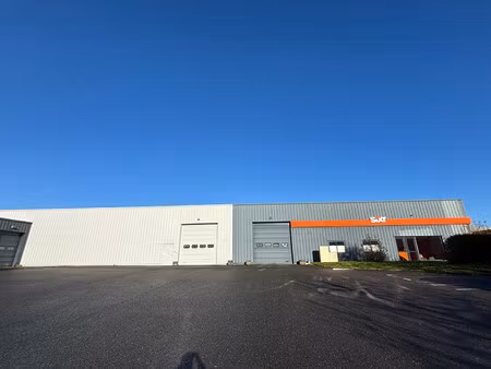 location local commercial