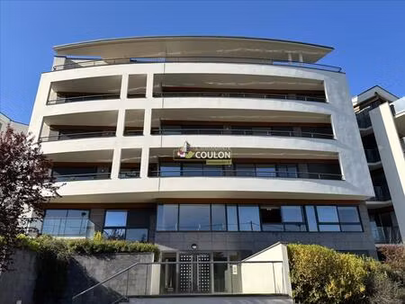 college teilhard de chardin / carrefour europe