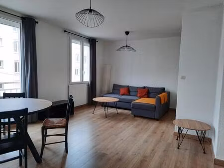 a louer - agence giboire - appartement t2 meublé - nantes/hauts paves