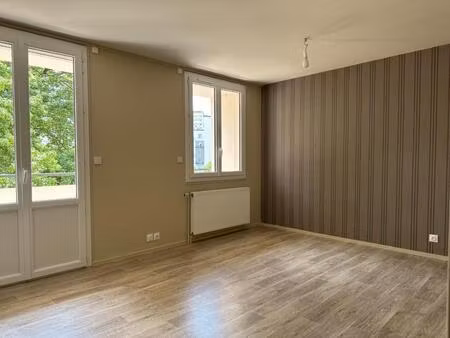 appartement t1 a louer a roanne - hopital