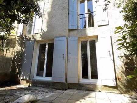 villeneuve-les-avignon - maison t5 de 88.12m² avec jardin