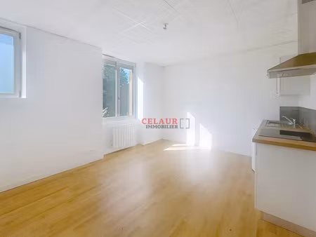 studio entièrement rénové