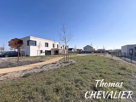 location locaux professionnels 107 m² à colmar (68000)  1 100 €