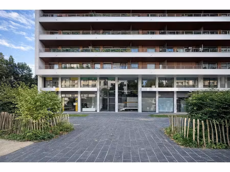 location locaux professionnels 4 pièces 83 m² à chaville (92370)  1 300 €