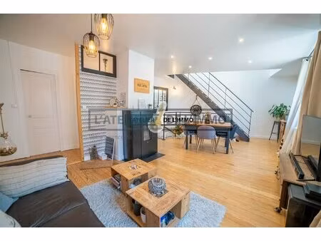 maison de ville rénovée avec studio indépendant et double garage centre-ville