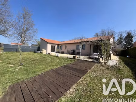 maison de campagne à orléat (63190)