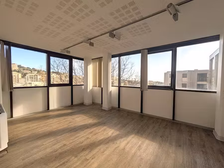 location locaux professionnels 0 pièces 138 m² à bastia (20200)  2 900 €