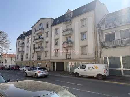 appartement 3 pièces avec balcon  parking et ascenseur secteur recherché de vaujours