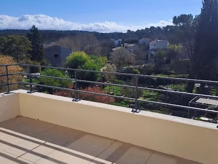 location appartement 3 pièces 58 m² à gréasque (13850)  1 195 €