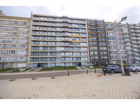 gerenoveerde studio met frontaal zeezicht te koop in middelkerke