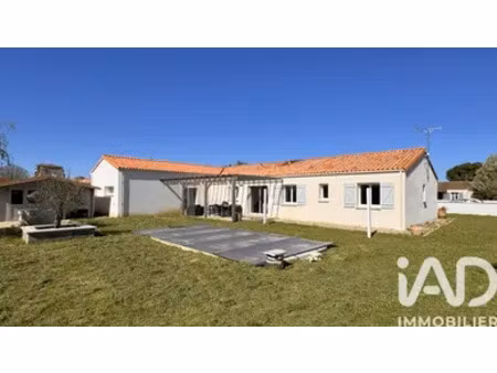 pavillon à maillezais (85420)