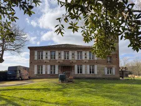 propriété à vendre moissac 7 pièce(s) 198m2 659 000€